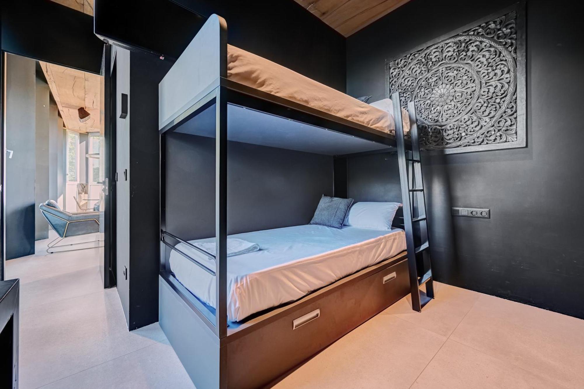 Apartamento Plural By Clabao Pamplona Exterior photo